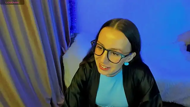 CurlySteph online show from 10-24-25, 05:56