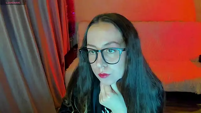 CurlySteph online show from 10-16-25, 06:27