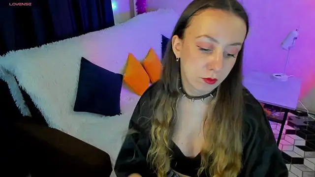 CurlySteph online show from 03-20-25, 07:57