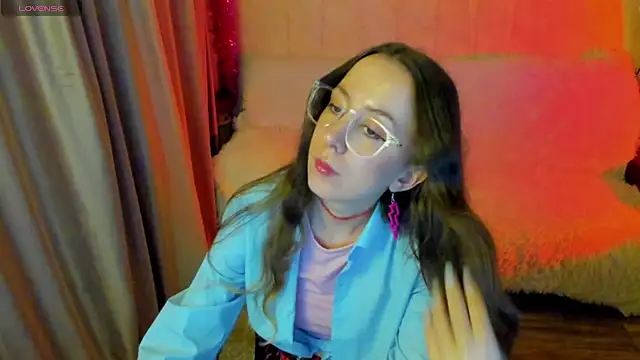 CurlySteph online show from 11-26-25, 03:01