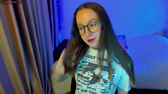 CurlySteph online show from 10-05-25, 04:31