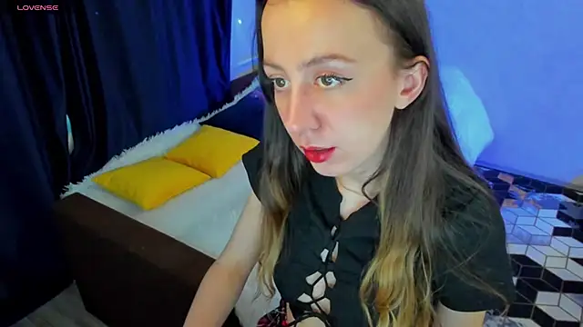 CurlySteph online show from 03-09-25, 10:08