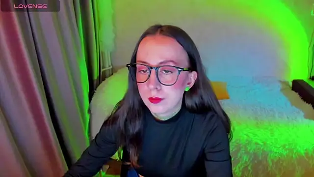 CurlySteph online show from 02-11-26, 07:58