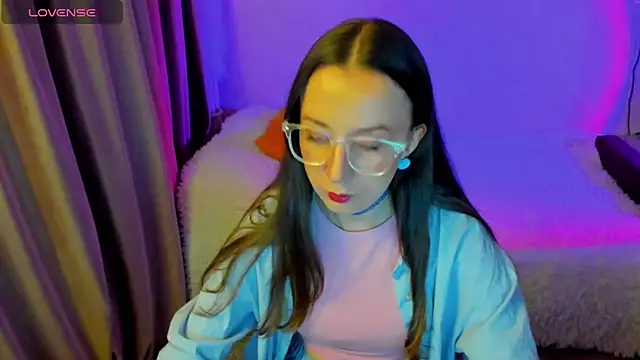 CurlySteph online show from 03-26-26, 03:54