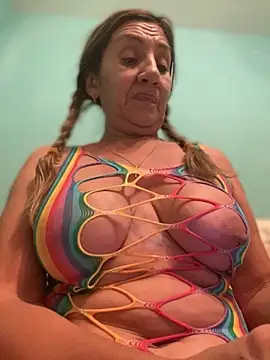 camelia3 online show from 05-17-26, 11:38