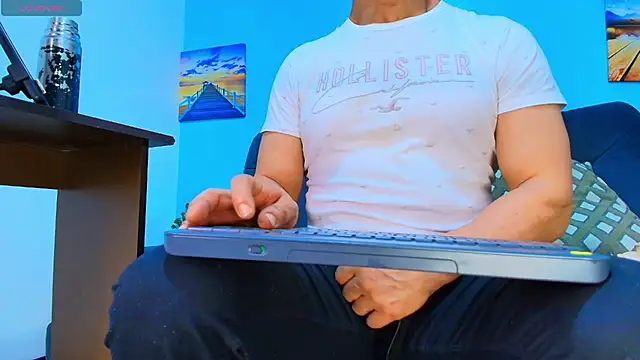 juanses n toro online show from 09-11-25, 01:44