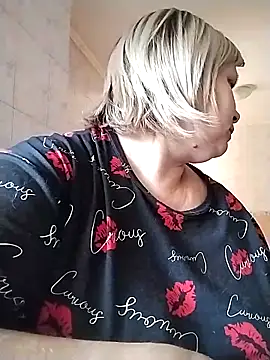 Snapshot of EvaCristal chatting on 09-11-25, 06:02 EvaCristal online show from 09-11-25, 06:02