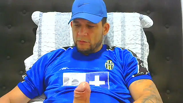 Snapshot of altenori112 chatting on 06-20-26, 10:37 altenori112 online show from 06-20-26, 10:37
