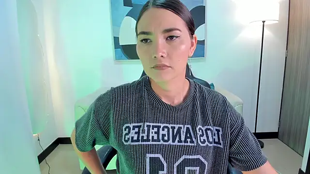 SaraParker  online show from 11-10-25, 11:43