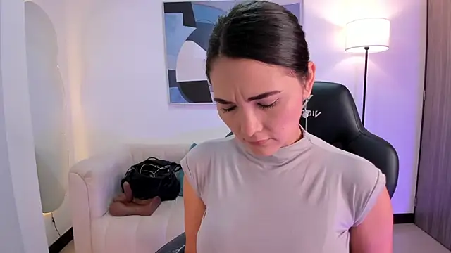 SaraParker  online show from 03-24-26, 09:04