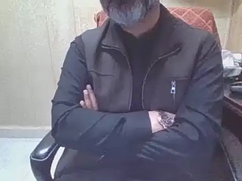 Snapshot of hairymaster95 chatting on 02-25-26, 07:41 hairymaster95 online show from 02-25-26, 07:41