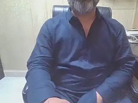 hairymaster95 online show from 04-11-26, 08:29