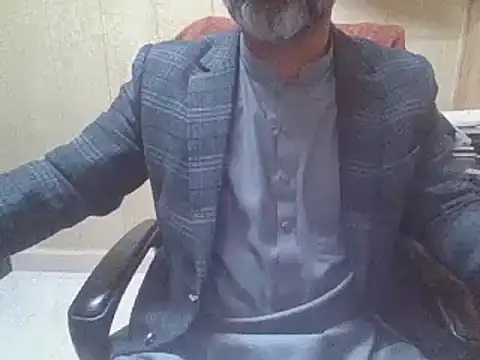 Snapshot of hairymaster95 chatting on 02-10-26, 06:23 hairymaster95 online show from 02-10-26, 06:23