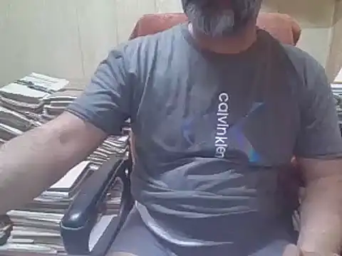 hairymaster95 online show from 11-02-25, 07:57