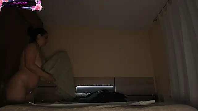 stefany miller77 online show from 04-09-26, 04:47