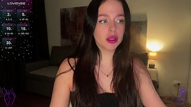 Snapshot of Megan_Nilson chatting on 03-13-25, 08:22 Megan Nilson online show from 03-13-25, 08:22