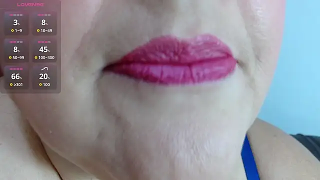 Kerly Doll online show from 04-27-26, 04:49