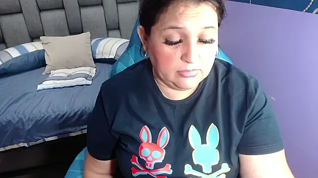 Kerly Doll online show from 11-11-25, 06:47