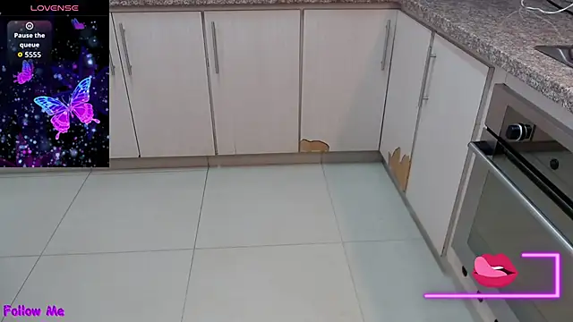 Kerly Doll online show from 10-01-25, 12:09