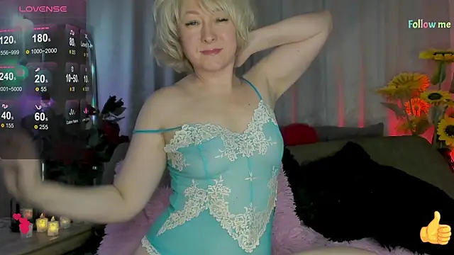 Mia Wintermood online show from 10-07-25, 09:54