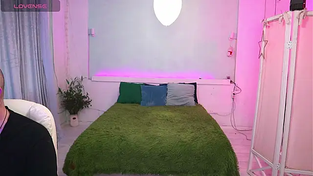 AlisaAleksandr online show from 04-11-26, 03:59