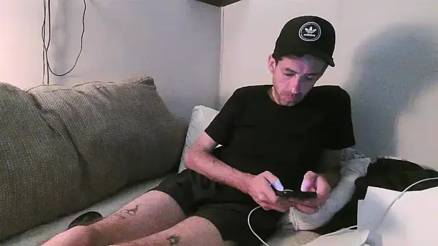 Snapshot of smokenstrokex chatting on 09-26-25, 04:58 smokenstrokex online show from 09-26-25, 04:58