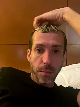 Snapshot of smokenstrokex chatting on 09-13-25, 09:20 smokenstrokex online show from 09-13-25, 09:20