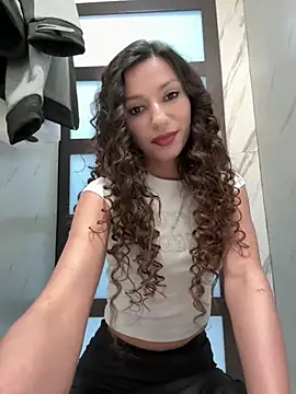  MiaQueen  online show from 05-02-26, 03:01