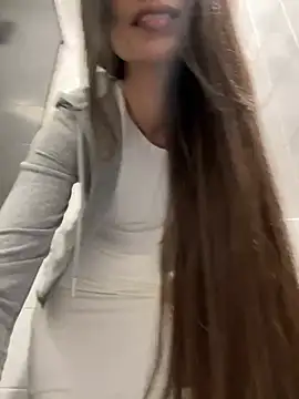  MiaQueen  online show from 03-18-26, 10:54