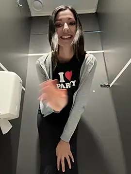  MiaQueen  online show from 09-12-25, 11:04