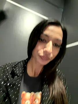  MiaQueen  online show from 11-11-25, 12:27