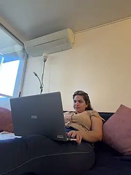 nurse becky online show from 02-04-26, 03:29