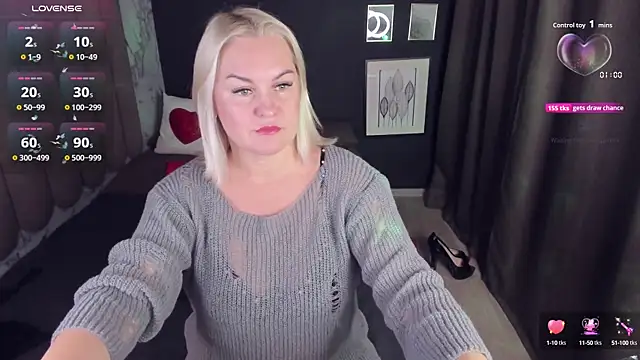 YolandaKiss online show from 10-10-25, 06:31