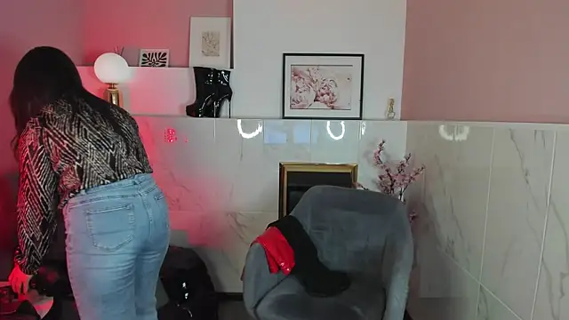 KylieMellow online show from 10-15-25, 01:41