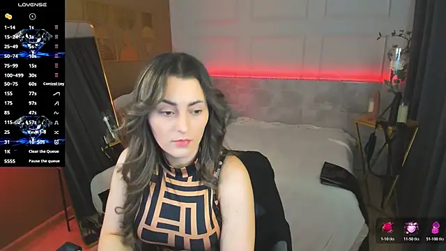 Snapshot of KylieMellow chatting on 06-11-26, 05:37 KylieMellow online show from 06-11-26, 05:37
