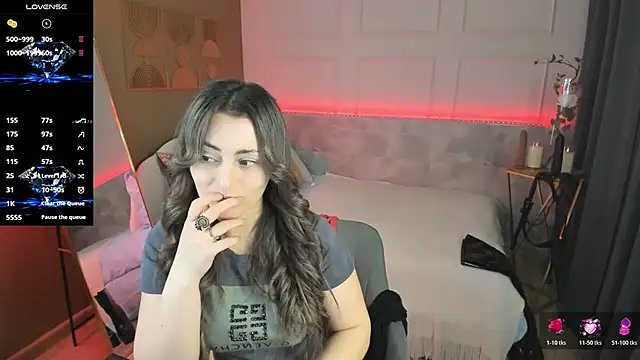KylieMellow online show from 05-17-26, 06:02