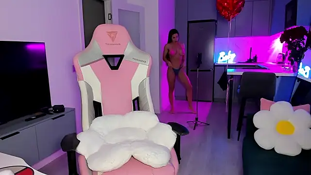 Snapshot of wow_lovie chatting on 02-27-26, 04:23 wow lovie online show from 02-27-26, 04:23