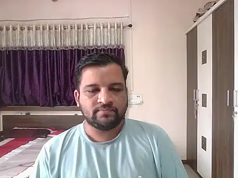 Snapshot of dhruv_love chatting on 09-23-25, 04:30 dhruv love online show from 09-23-25, 04:30