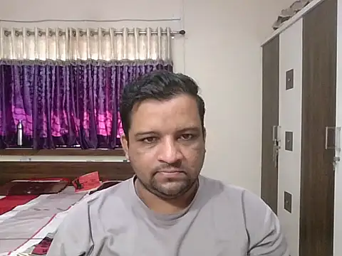 Snapshot of dhruv_love chatting on 10-09-25, 04:13 dhruv love online show from 10-09-25, 04:13