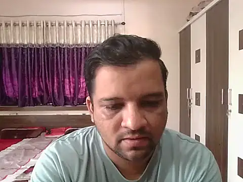 Snapshot of dhruv_love chatting on 10-10-25, 04:02 dhruv love online show from 10-10-25, 04:02