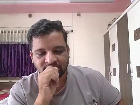 Snapshot of dhruv_love chatting on 09-12-25, 04:56 dhruv love online show from 09-12-25, 04:56