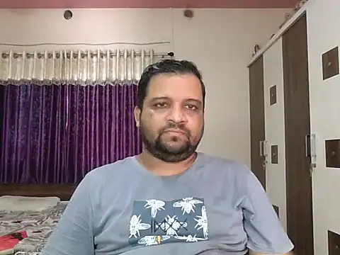 Snapshot of dhruv_love chatting on 07-18-26, 11:30 dhruv love online show from 07-18-26, 11:30