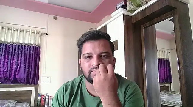 Snapshot of dhruv_love chatting on 02-07-25, 04:16 dhruv love online show from 02-07-25, 04:16