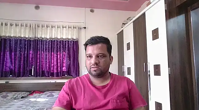 Snapshot of dhruv_love chatting on 02-20-25, 04:07 dhruv love online show from 02-20-25, 04:07