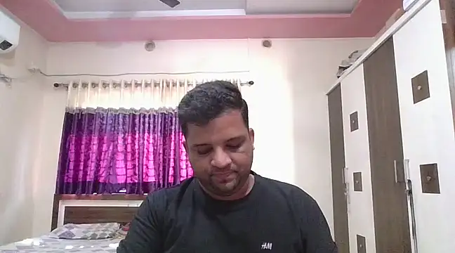 Snapshot of dhruv_love chatting on 02-14-25, 03:54 dhruv love online show from 02-14-25, 03:54