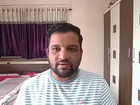 Snapshot of dhruv_love chatting on 09-26-25, 06:31 dhruv love online show from 09-26-25, 06:31