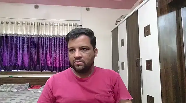 Snapshot of dhruv_love chatting on 02-24-25, 04:27 dhruv love online show from 02-24-25, 04:27