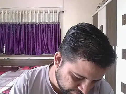 Snapshot of dhruv_love chatting on 09-25-25, 03:56 dhruv love online show from 09-25-25, 03:56