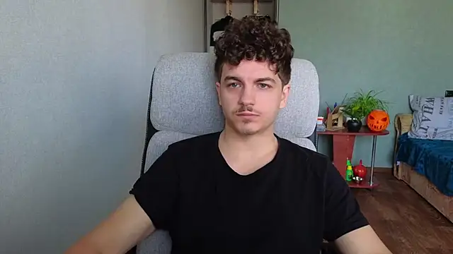 Remy Miles online show from 11-22-25, 08:46