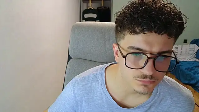 Remy Miles online show from 11-26-25, 02:17